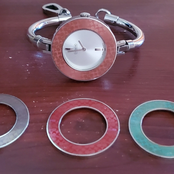 Coach Bangle watch - Picture 4 of 7